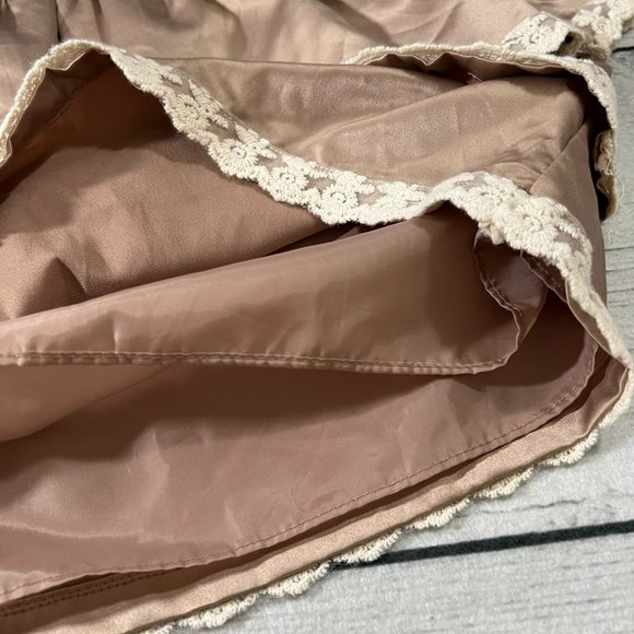 Wendy Bellissimo Tan Cream Satin Lace Tiered Long Sleeve Dress - Picture 3 of 6